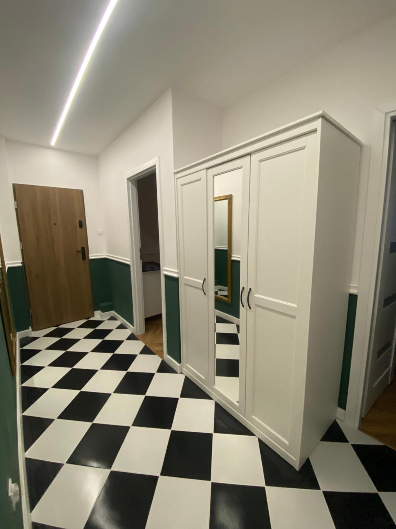 Tabago Studio 18 Opole Bagian luar foto