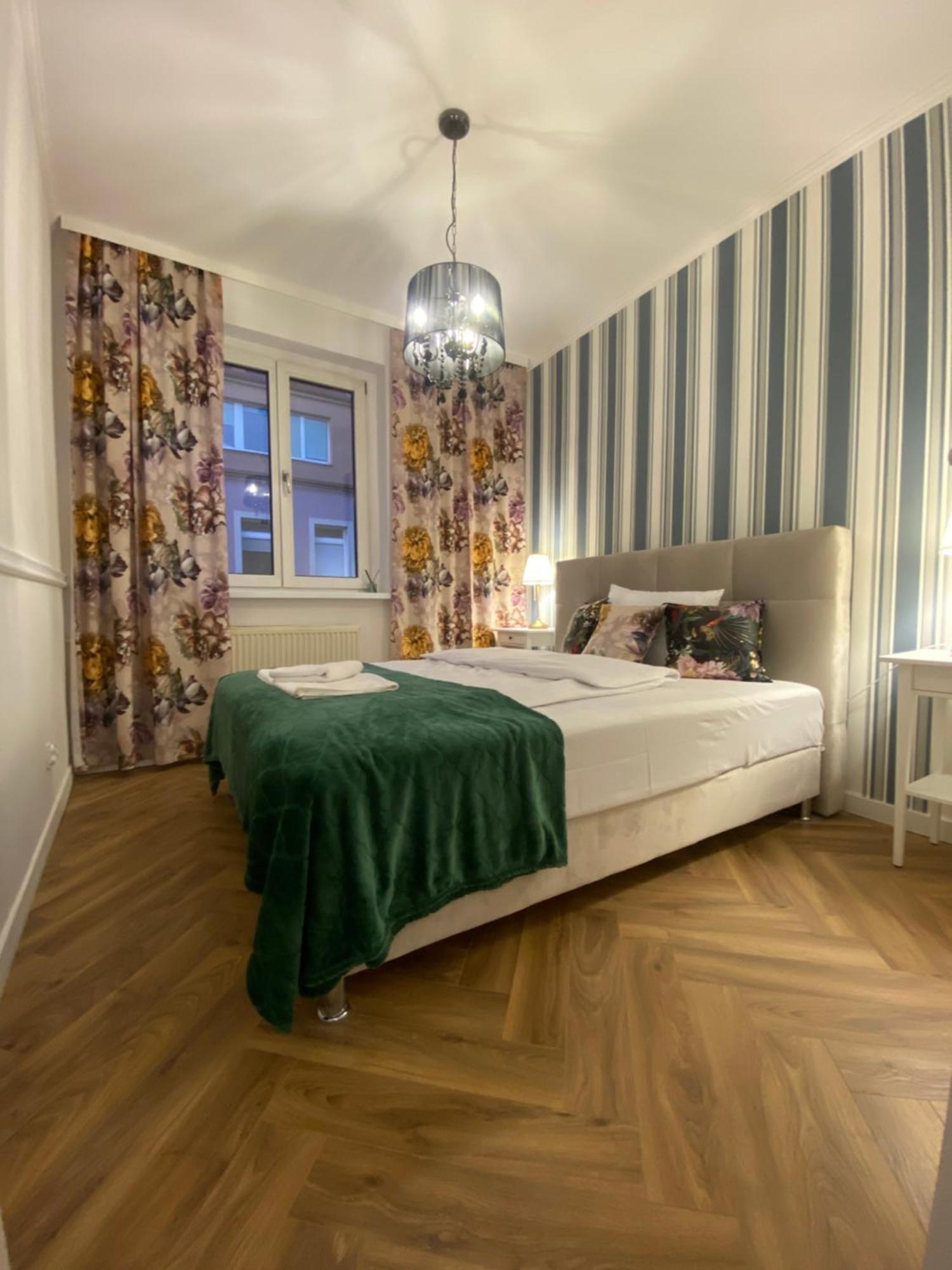 Tabago Studio 18 Opole Bagian luar foto