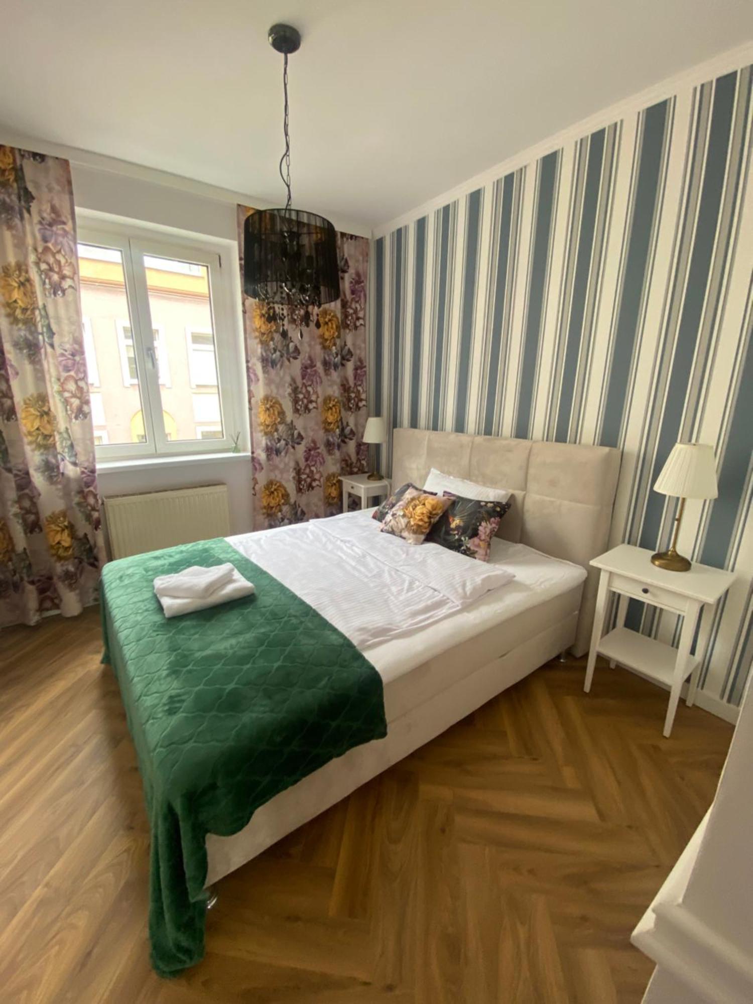 Tabago Studio 18 Opole Bagian luar foto
